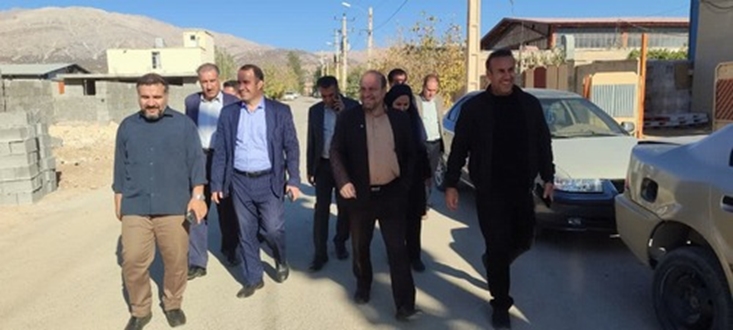 معاون اقتصادی استاندار کهگیلویه و بویراحمد از واحدهای تولیدی «بنیامین پلاست» و «آریاصنعت» بازدید کرد